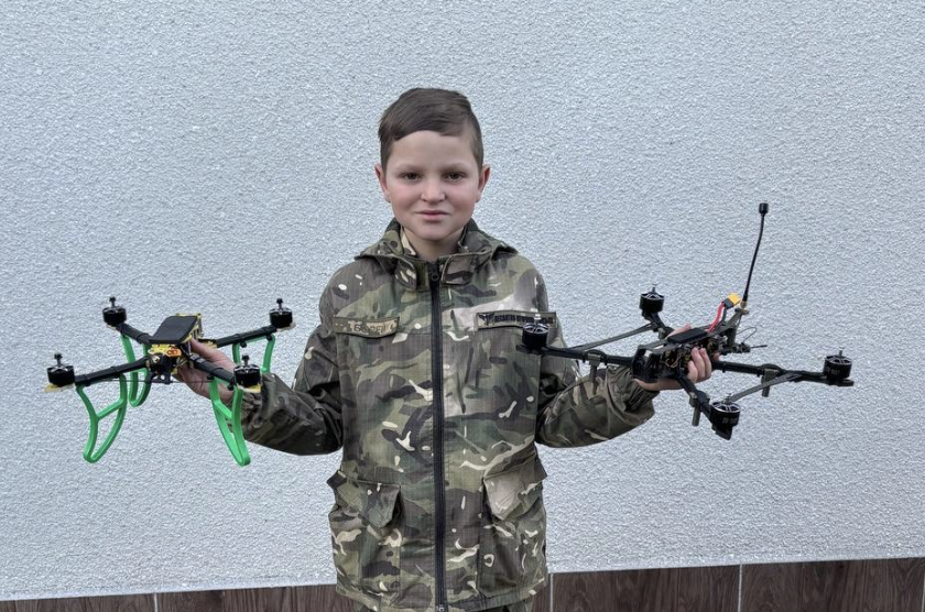 «Важливо не скільки тобі років, а що ти робиш». Історія юного волонтера зі Славути
