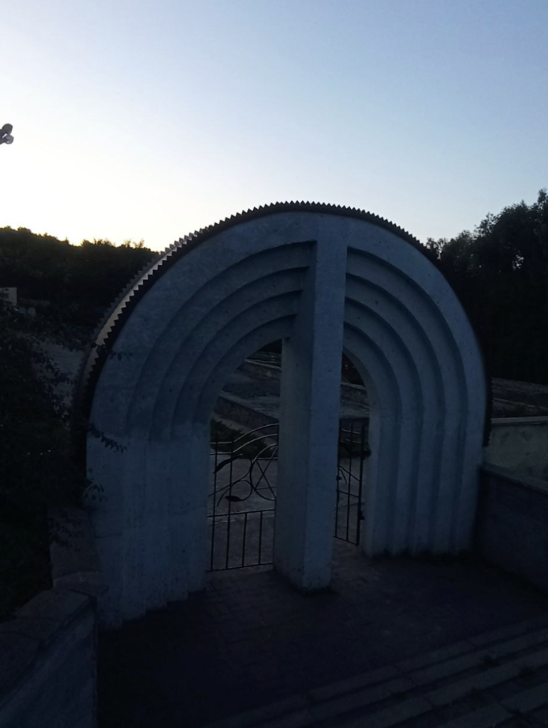 Меморіал жертвам Голокосту в Хмельницькому