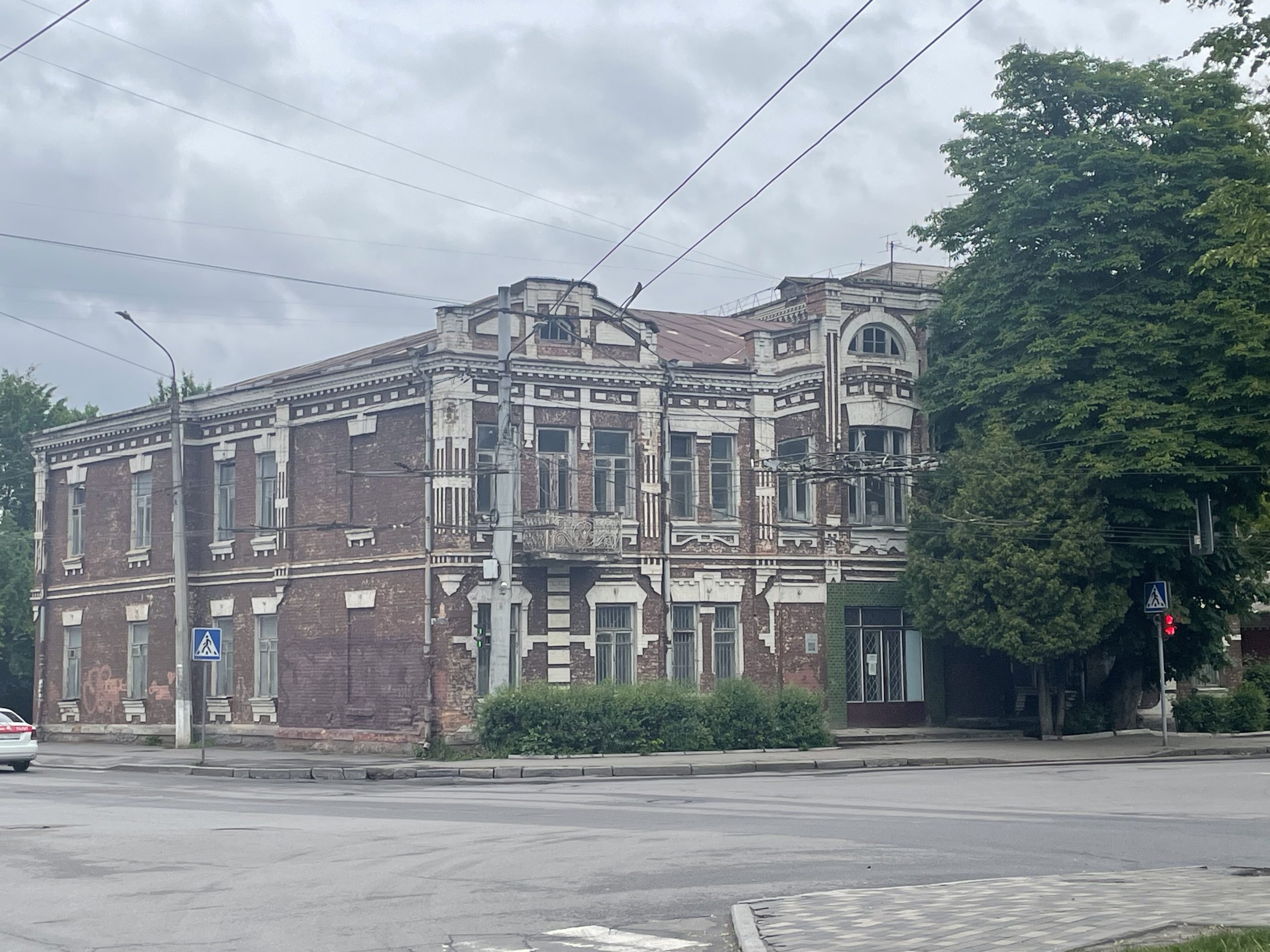 Наступна зупинка «старий суд». Історія та доля 100-річної будівлі сьогодні 